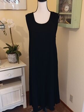 Oasis Black Dress